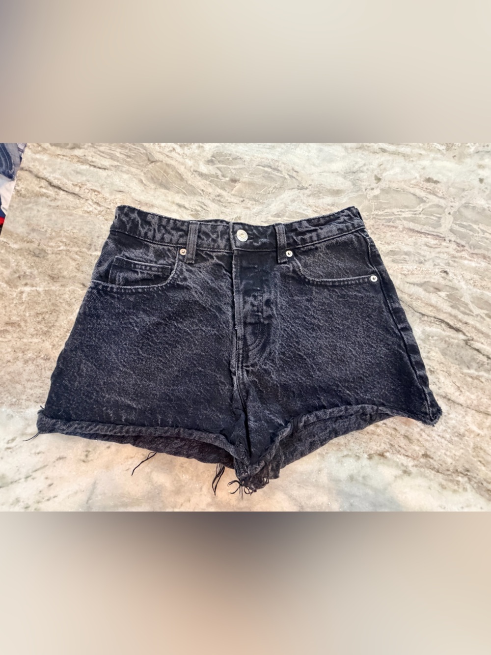 H&M Black High Rise Distressed Denim Shorts Women’s US 6 Raw Hem Festival